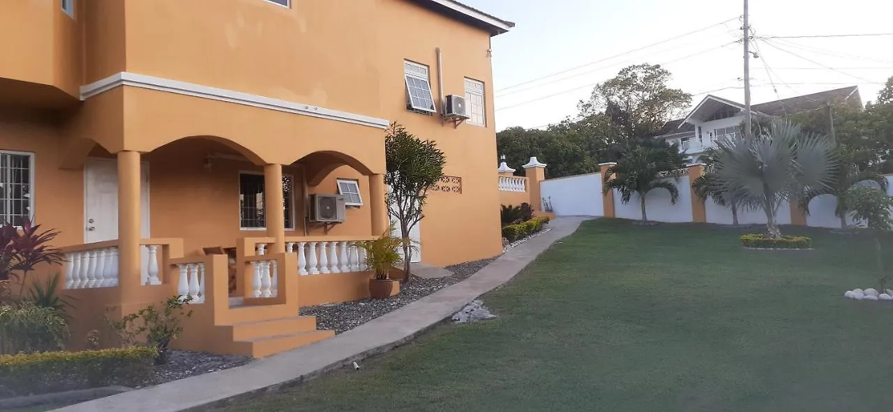 Modrians Bed & Breakfast Runaway Bay
