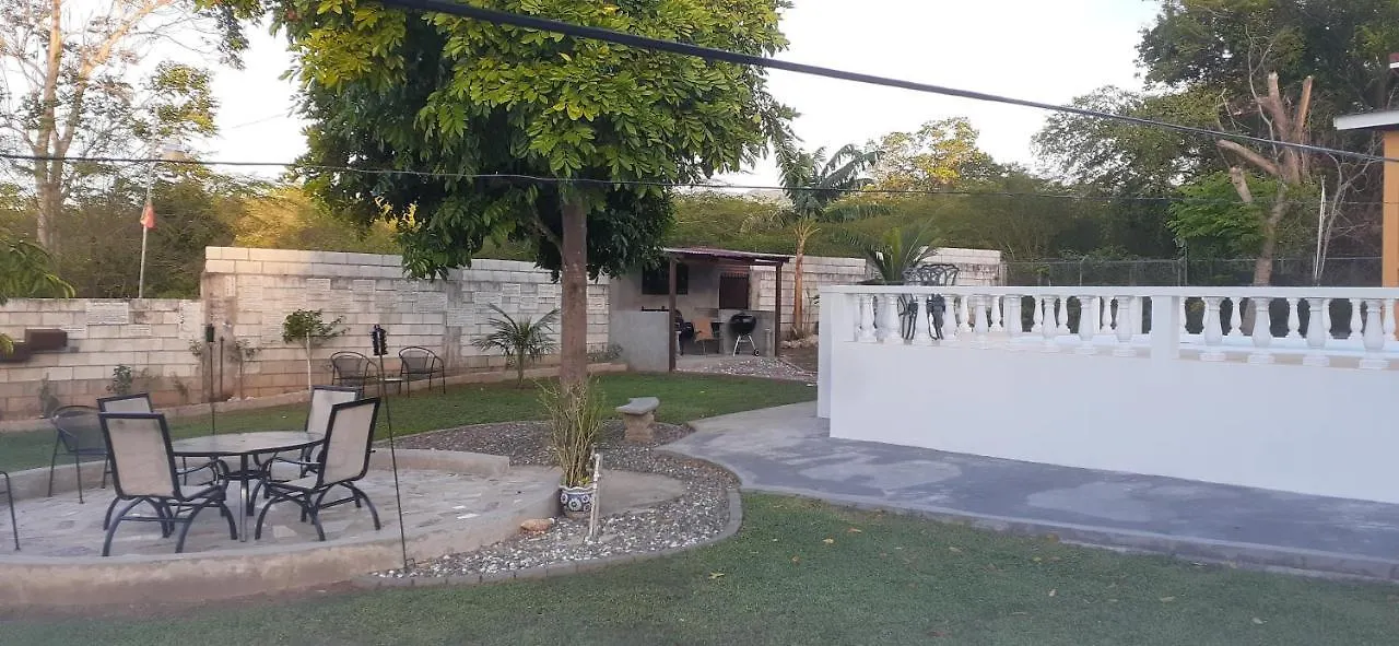 Modrians Bed & Breakfast Runaway Bay Jamaica