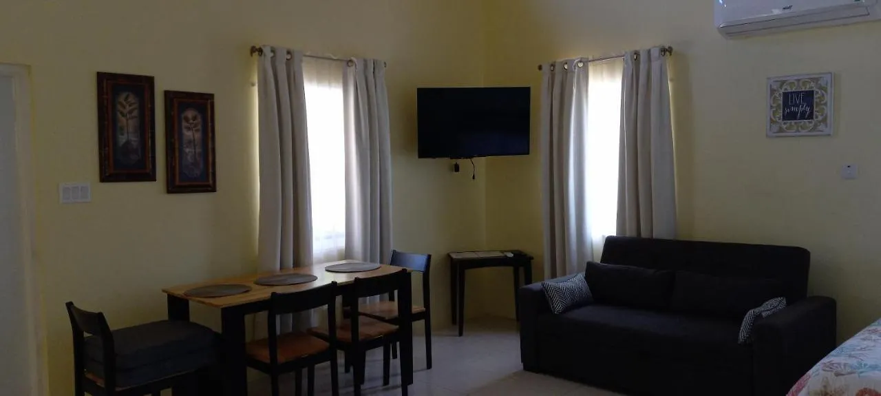 Modrians Bed & Breakfast Runaway Bay 0*,